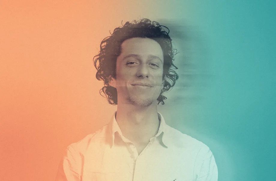 Portrait of a GRAUW. team member with a warm-to-cool colour wash